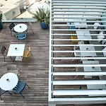 Leonardo Royal Forum מלון 4*