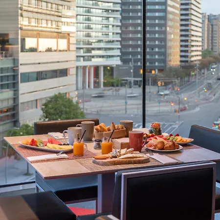 Leonardo Royal Forum Hotel 4*