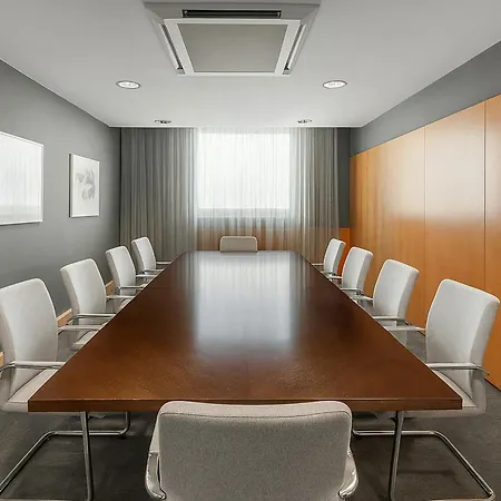 Hotel Leonardo Royal Forum