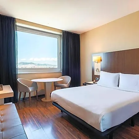 Leonardo Royal Forum Hotel 4*