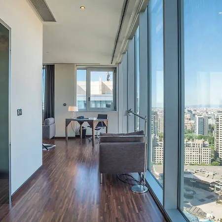Leonardo Royal Forum 4*