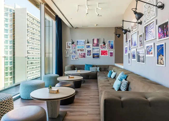 Leonardo Royal Forum 4*