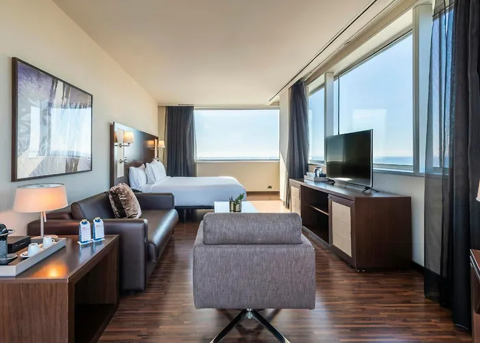 Hotel Leonardo Royal Forum 4*