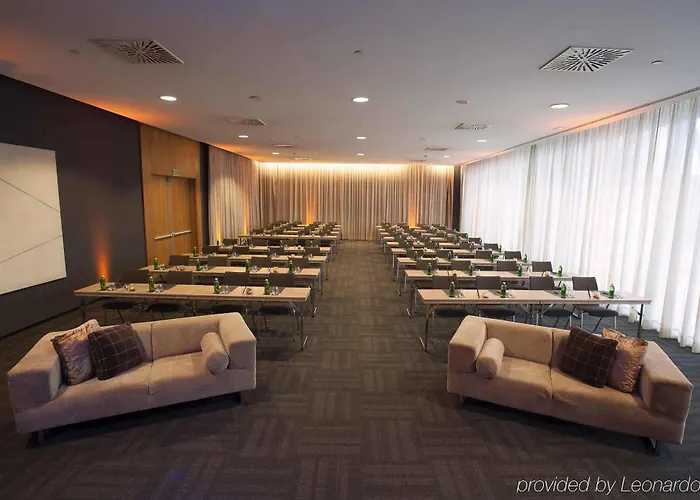 Leonardo Royal Forum 4*