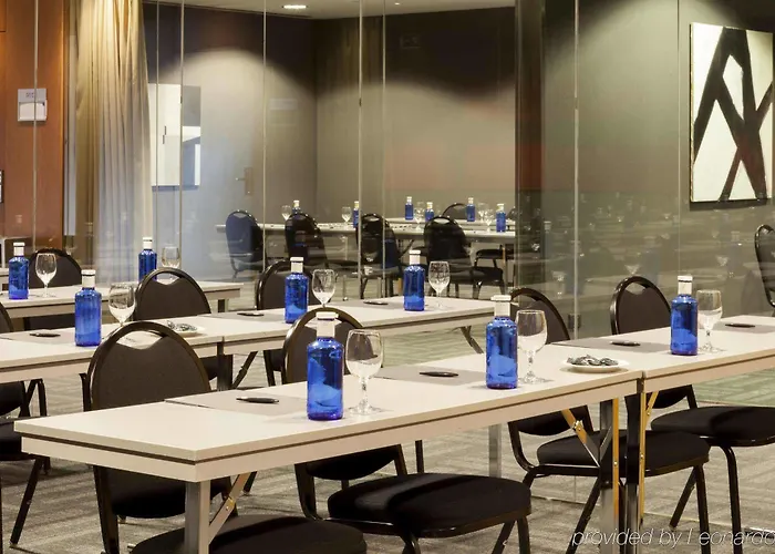 Leonardo Royal Forum Hotel 4*