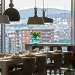 Leonardo Royal Forum 4*