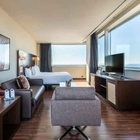 Hotel Leonardo Royal Forum 4*