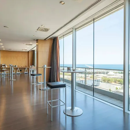 Leonardo Royal Forum 4*