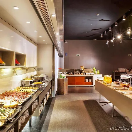 Hotel Leonardo Royal Forum 4*
